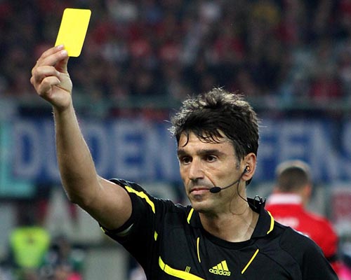 راهنمای کامل بازار امتیاز کارت در شرط بندی فوتبال